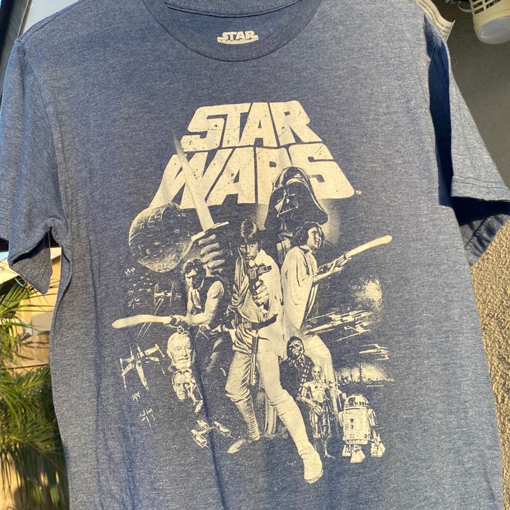 Star wars graphic tee size medium
